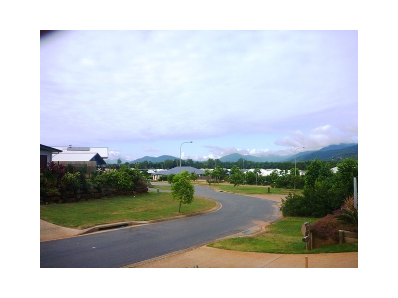 21 Catamaran Circuit, Trinity Beach QLD 4879