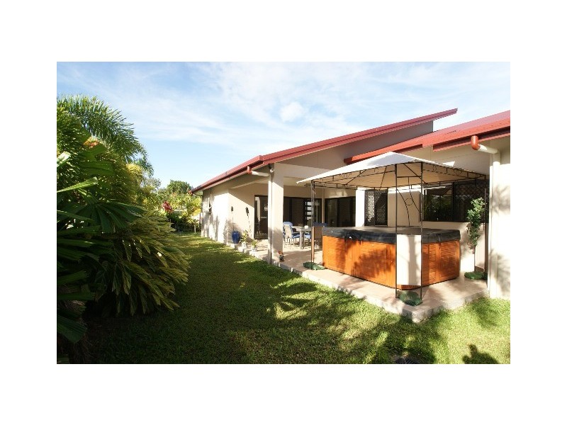 2 Edge Close, Kewarra Beach QLD 4879