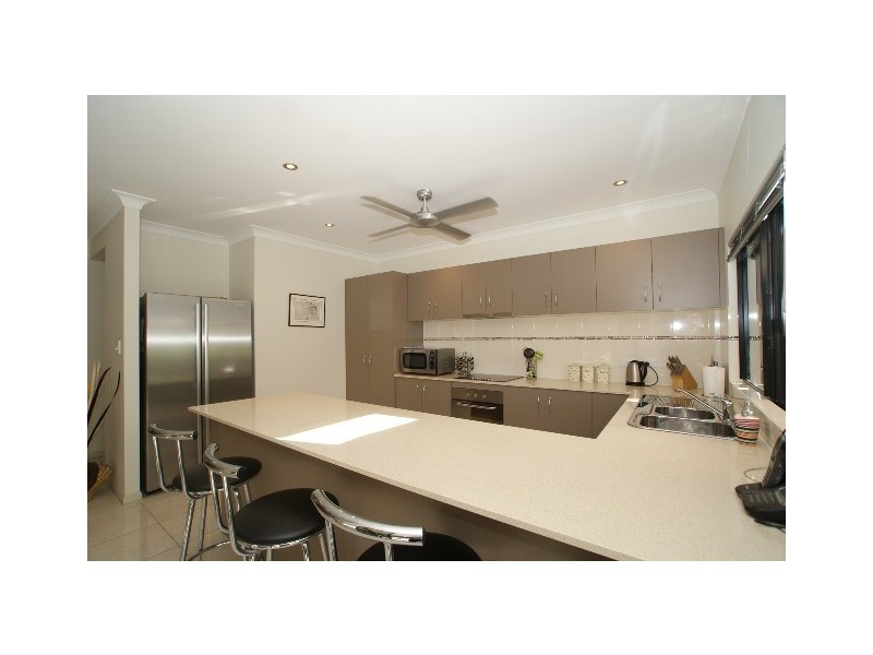 2 Edge Close, Kewarra Beach QLD 4879