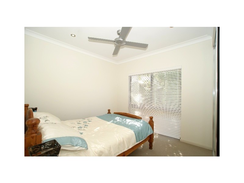 2 Edge Close, Kewarra Beach QLD 4879