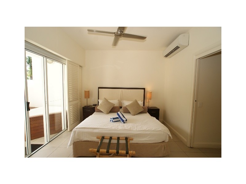 5/123 Williams Esplanade, Palm Cove QLD 4879
