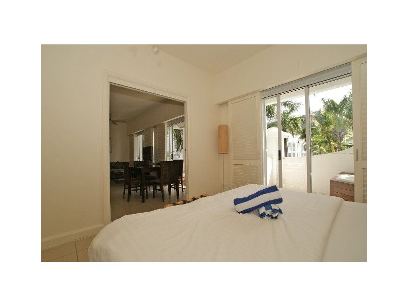 5/123 Williams Esplanade, Palm Cove QLD 4879
