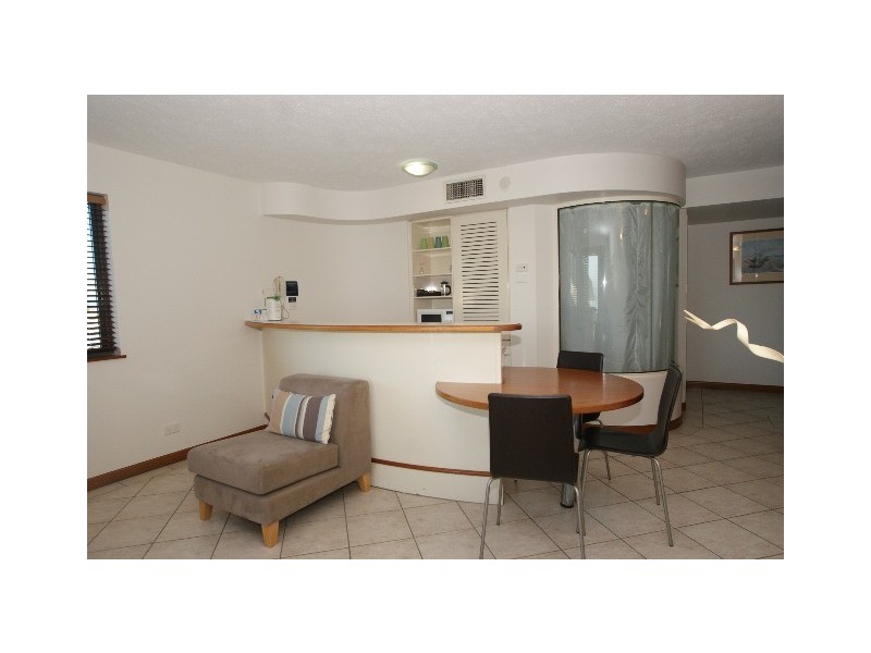 25/73 Esplanade, Cairns QLD 4870