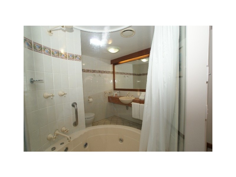 25/73 Esplanade, Cairns QLD 4870