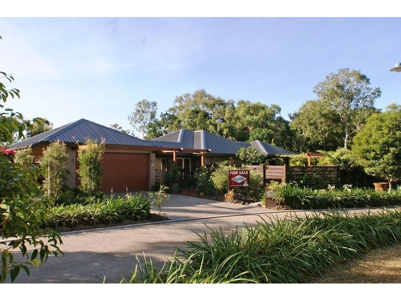 12 Muller Street, Palm Cove QLD 4879