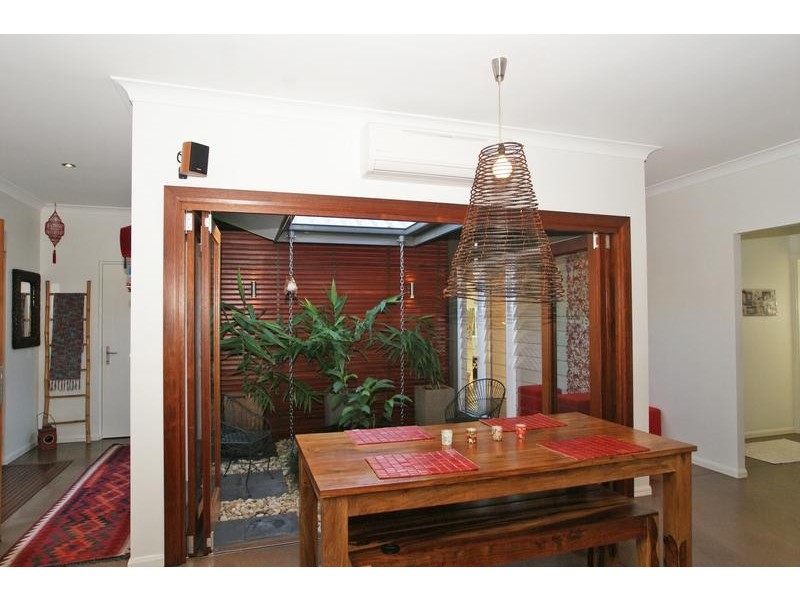 12 Muller Street, Palm Cove QLD 4879