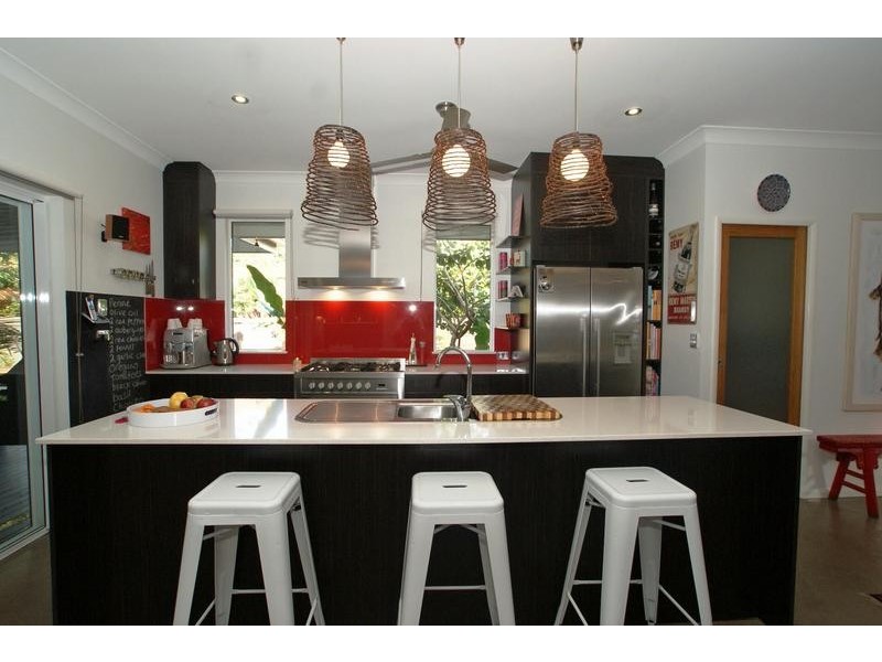 12 Muller Street, Palm Cove QLD 4879