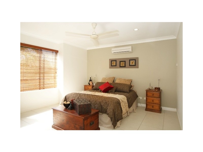 10 Green Ave, Kewarra Beach QLD 4879
