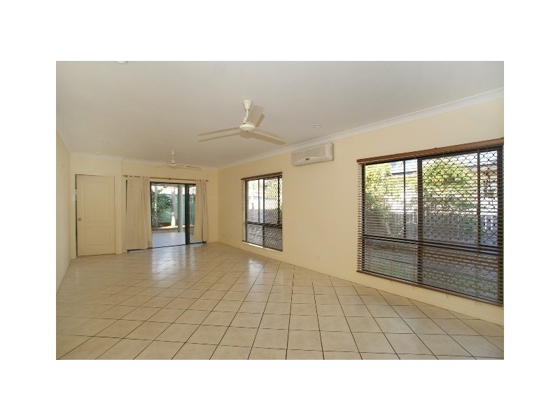 27 Cooya Street, Kewarra Beach QLD 4879