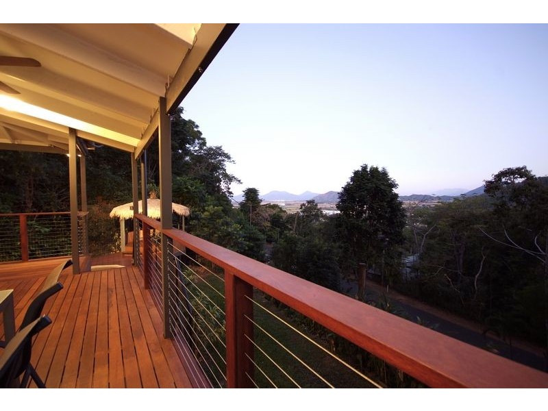 165 Stanton Road, Smithfield QLD 4878