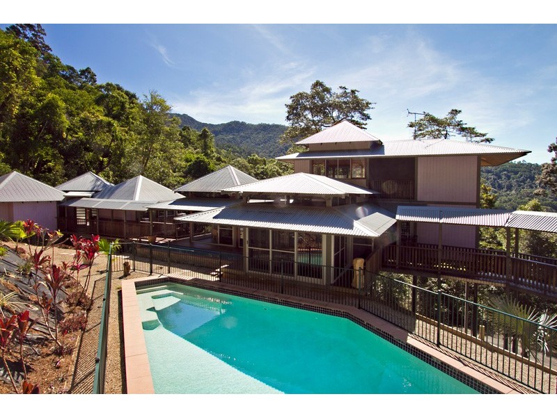 22 Chatham Terrace, Smithfield QLD 4878
