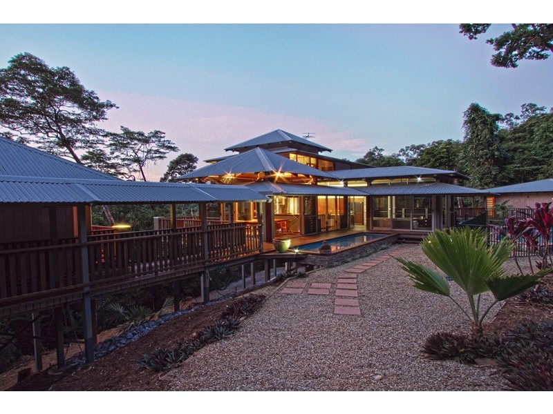 22 Chatham Terrace, Smithfield QLD 4878