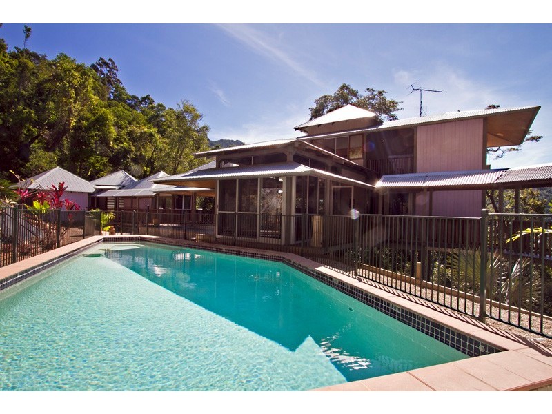 22 Chatham Terrace, Smithfield QLD 4878