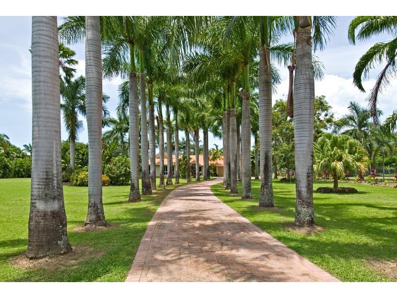 22 Joseph Banks, Kewarra Beach QLD 4879