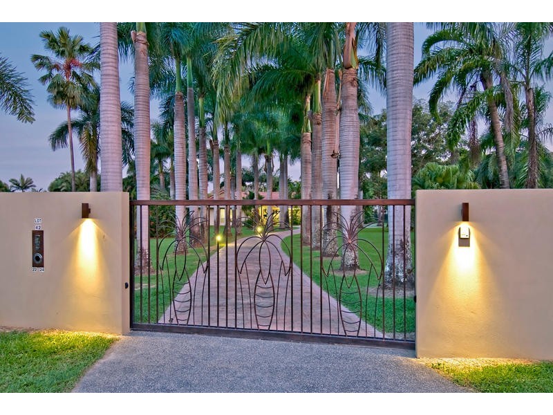 22 Joseph Banks, Kewarra Beach QLD 4879