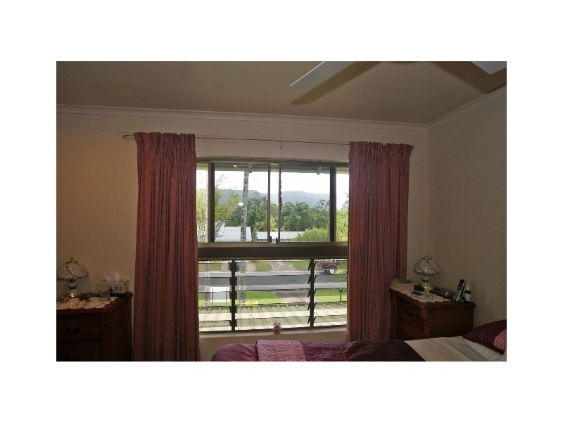 7 Talasea Street, Trinity Beach QLD 4879