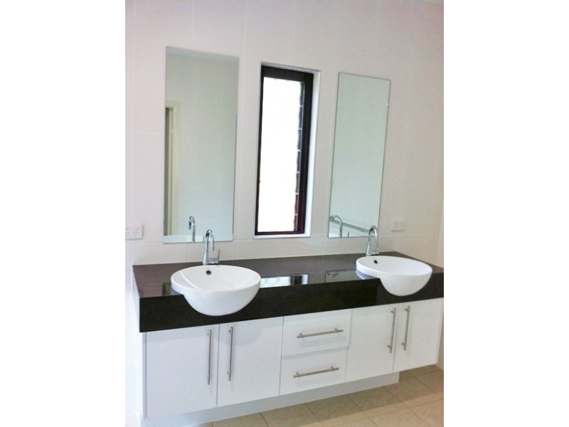 43 Aurelia Road, Palm Cove QLD 4879