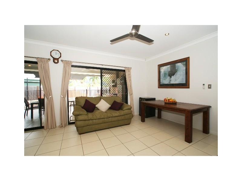 10 Bullrush Tce, Kewarra Beach QLD 4879