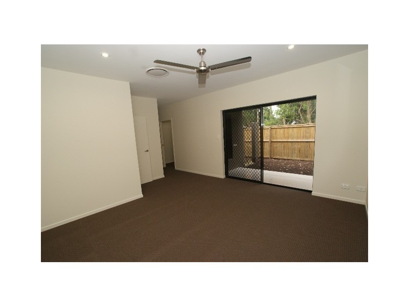 43 Aurelia Road, Palm Cove QLD 4879