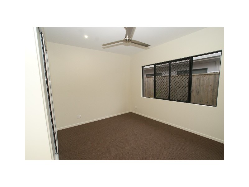 43 Aurelia Road, Palm Cove QLD 4879