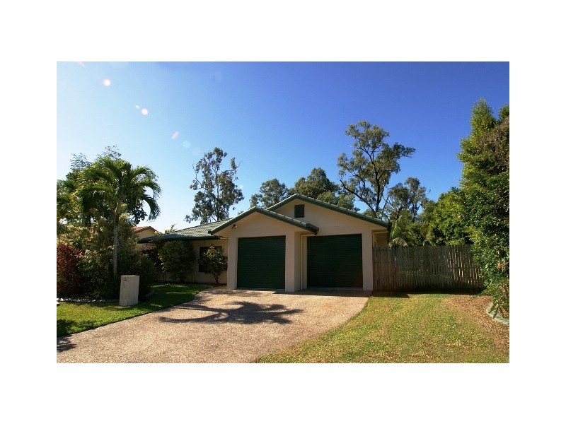 3 Helsdon Close, Clifton Beach QLD 4879