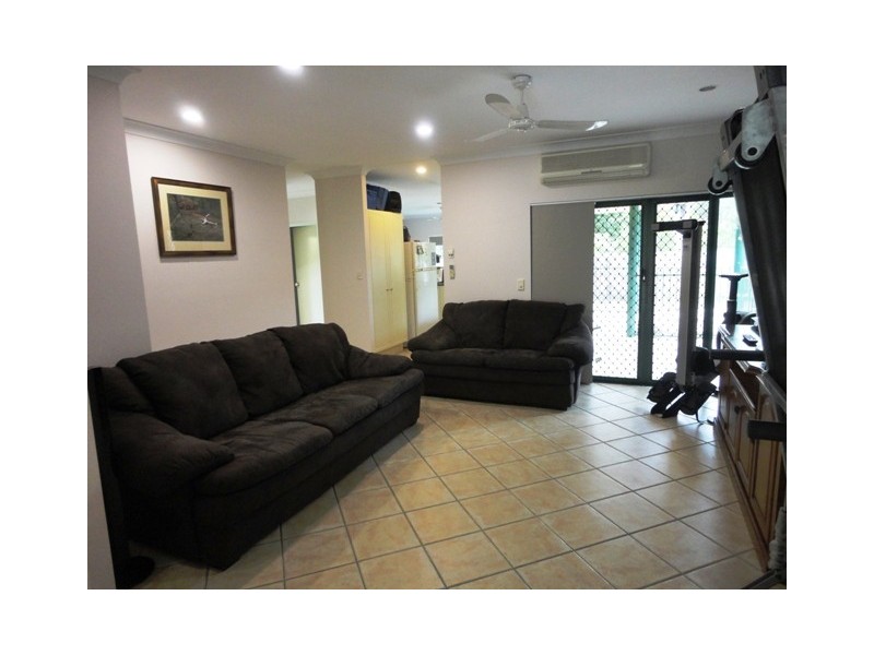 3 Helsdon Close, Clifton Beach QLD 4879