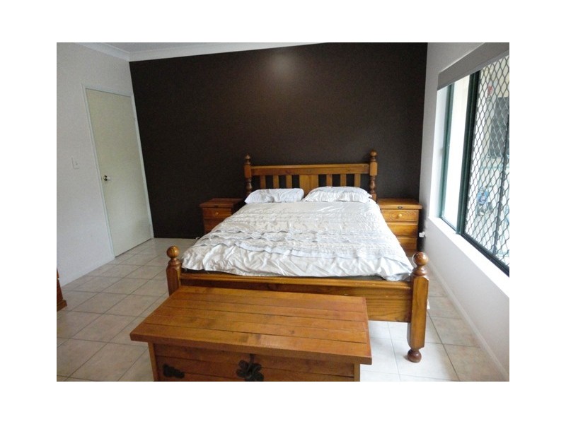 3 Helsdon Close, Clifton Beach QLD 4879