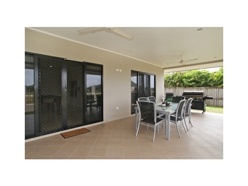 7 Floreat Street, Kewarra Beach QLD 4879