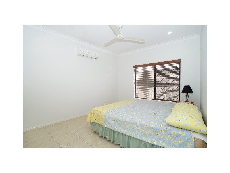 7 Floreat Street, Kewarra Beach QLD 4879