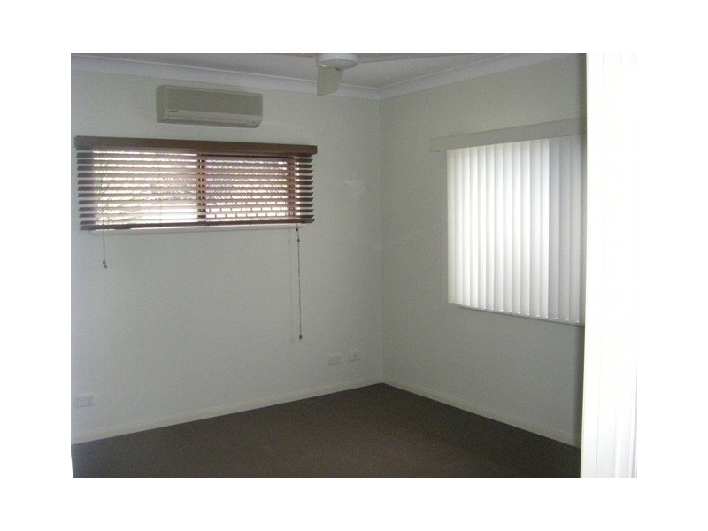 3 Chystanthus Street, Trinity Park QLD 4879