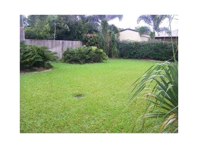 3 Chystanthus Street, Trinity Park QLD 4879