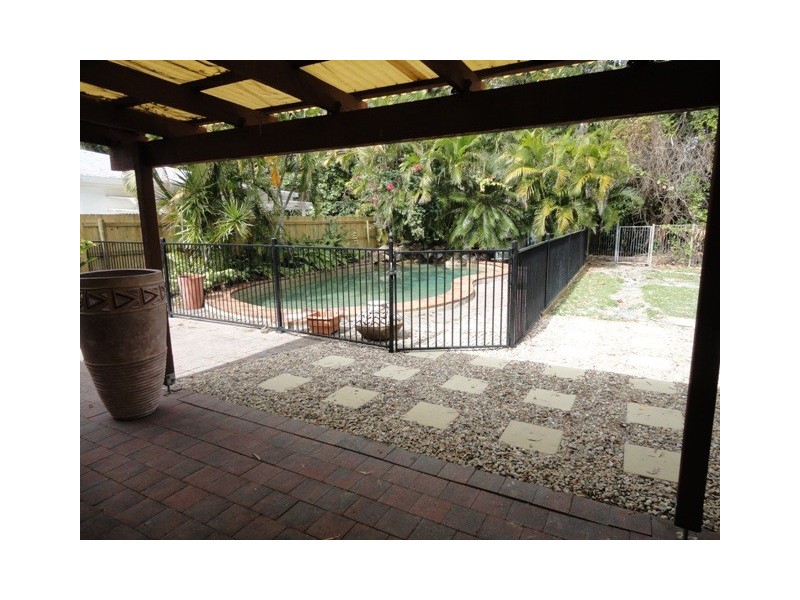 14 Beaver Street, Clifton Beach QLD 4879