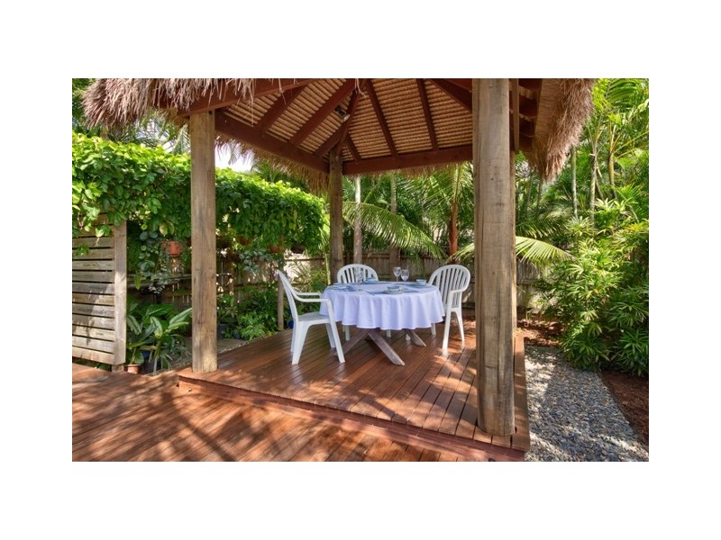 2 Satellite Street, Clifton Beach QLD 4879