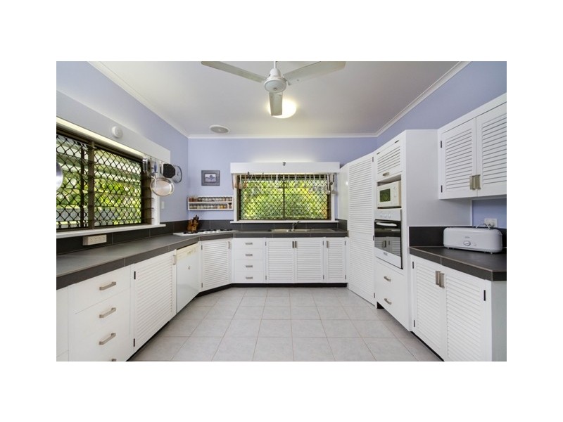 2 Satellite Street, Clifton Beach QLD 4879