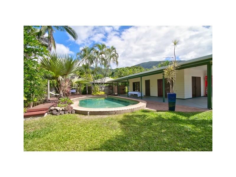 2 Satellite Street, Clifton Beach QLD 4879