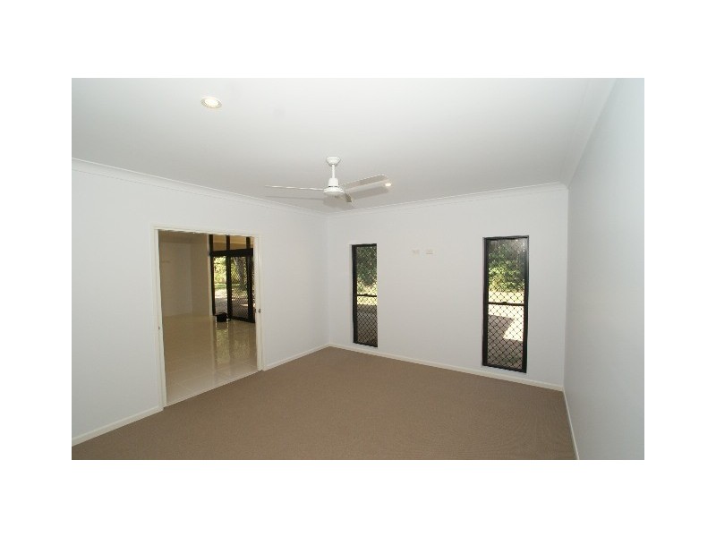 9 Megalong Close, Trinity Beach QLD 4879