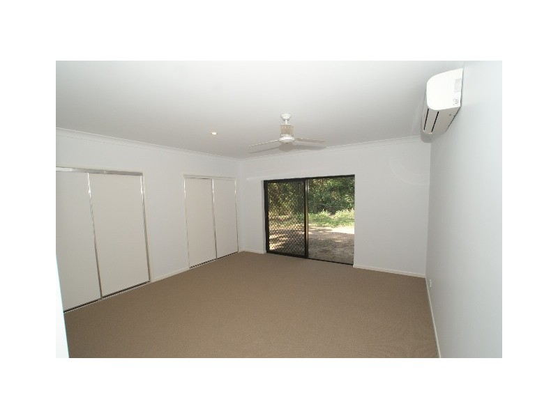 9 Megalong Close, Trinity Beach QLD 4879