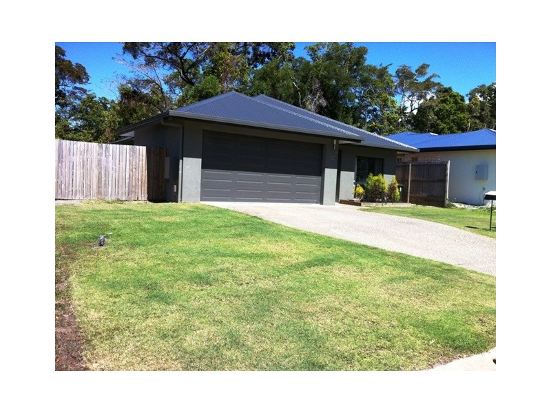 16 Hideaway Close, Palm Cove QLD 4879