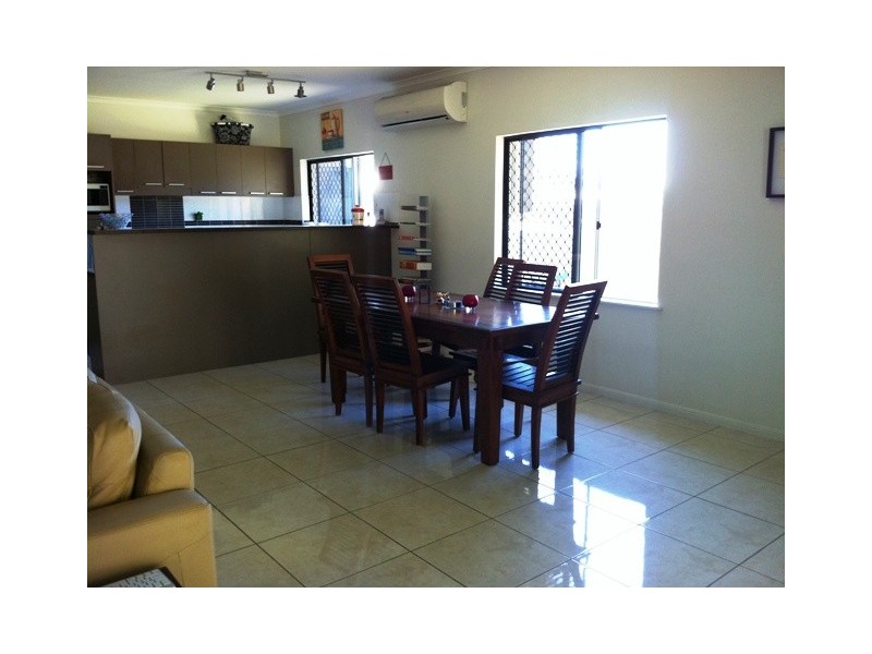 16 Hideaway Close, Palm Cove QLD 4879