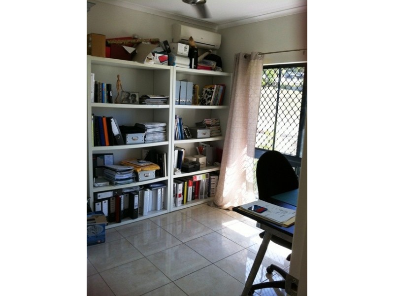 16 Hideaway Close, Palm Cove QLD 4879