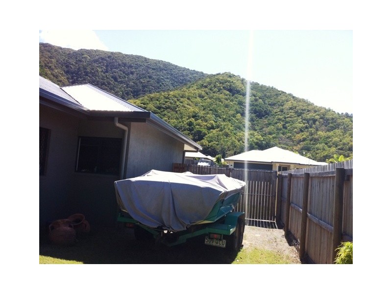 16 Hideaway Close, Palm Cove QLD 4879