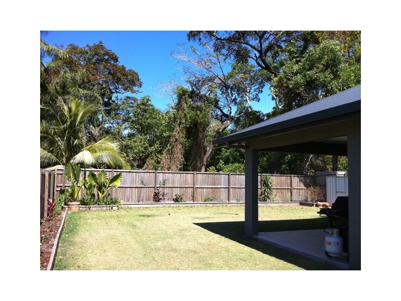 16 Hideaway Close, Palm Cove QLD 4879