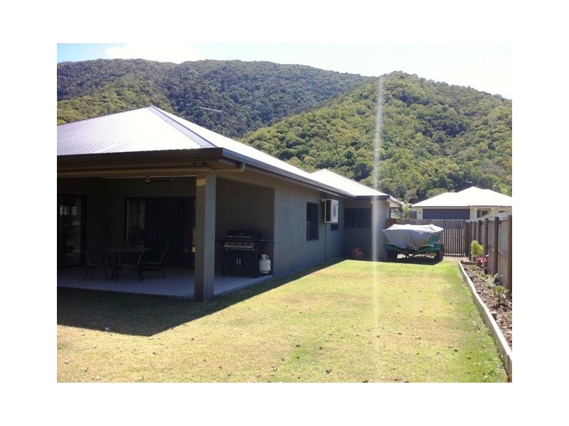 16 Hideaway Close, Palm Cove QLD 4879