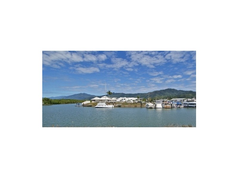 7 Riverside Parade, Trinity Park QLD 4879