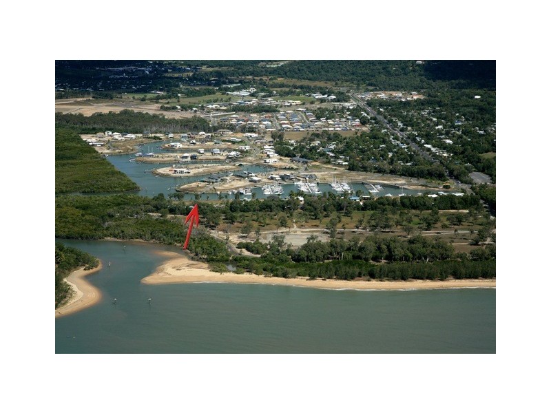 7 Riverside Parade, Trinity Park QLD 4879