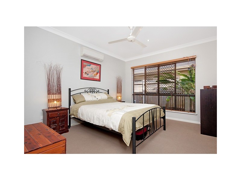 15 Vetiver Street, Trinity Park QLD 4879