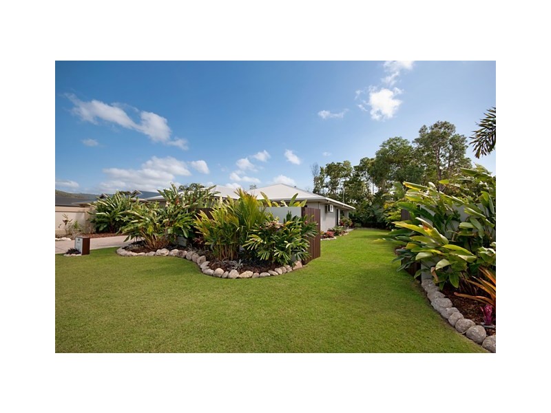 15 Vetiver Street, Trinity Park QLD 4879