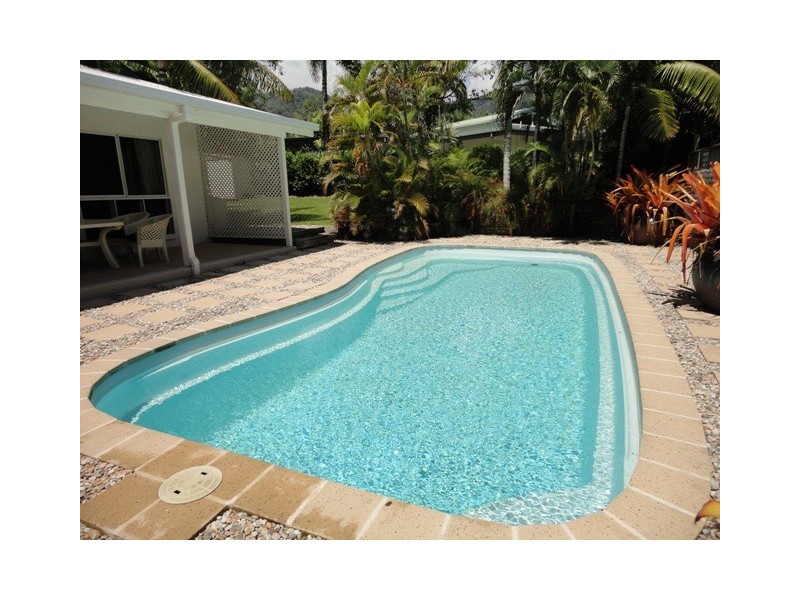 51 Yule Avenue, Clifton Beach QLD 4879