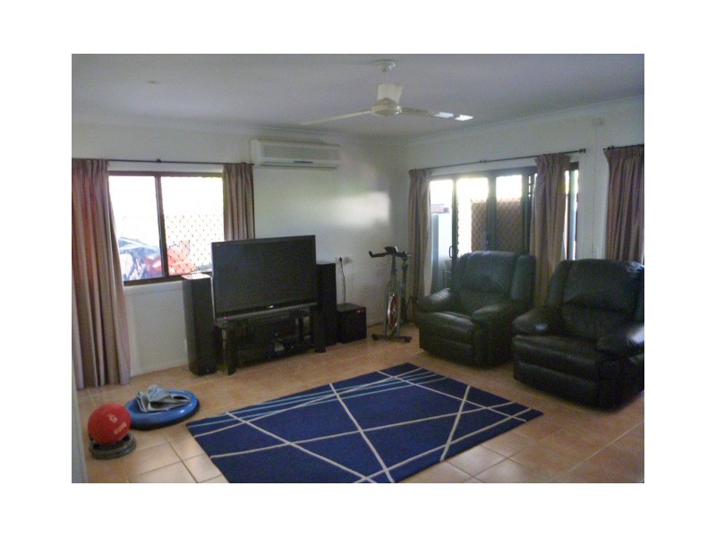 9 Nimba Close, Smithfield QLD 4878