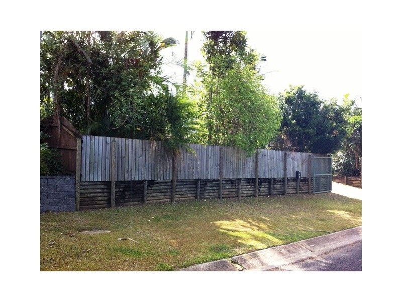 9 Nimba Close, Smithfield QLD 4878